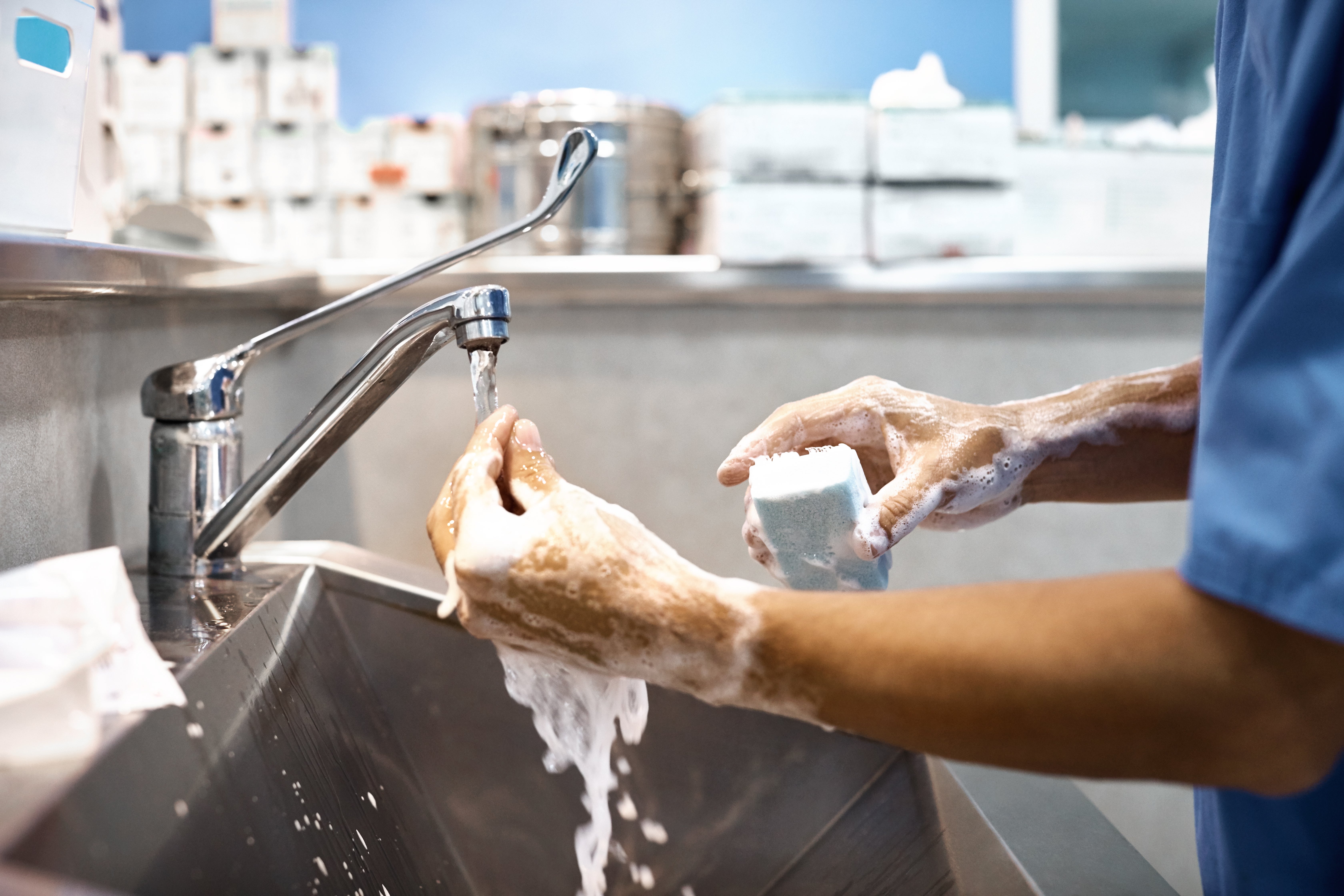 doctor washing hands 